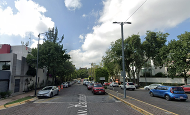 HERMOSA Y AMPLIA CASA EN JARDINES DEL PEDREGAL!!