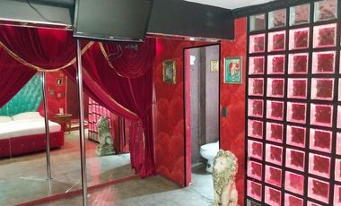 Establecimiento 14 dormitorios y 14 baños para uso motel o arriendo de habitaciones en Recoleta