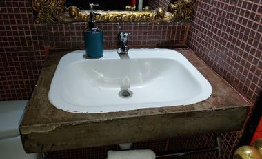 Establecimiento 14 dormitorios y 14 baños para uso motel o arriendo de habitaciones en Recoleta