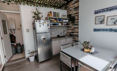 EXCLUSIVO TRIPLEX EN CAYMA CON ASCENSOR Y COCHERA