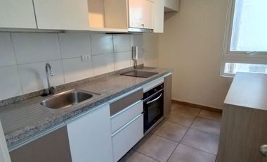 Dpto. 2 Dorm / 1 Baño / 1 Est./ 1 Bodega.-San Isidro, Santiago Centro.-