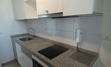 Dpto. 2 Dorm / 1 Baño / 1 Est./ 1 Bodega.-San Isidro, Santiago Centro.-
