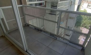 Dpto. 2 Dorm / 1 Baño / 1 Est./ 1 Bodega.-San Isidro, Santiago Centro.-