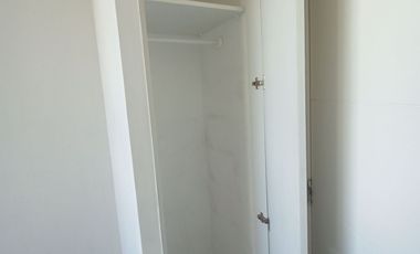 Dpto. 2 Dorm / 1 Baño / 1 Est./ 1 Bodega.-San Isidro, Santiago Centro.-