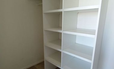 Dpto. 2 Dorm / 1 Baño / 1 Est./ 1 Bodega.-San Isidro, Santiago Centro.-