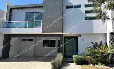 renta casa en lomas 888