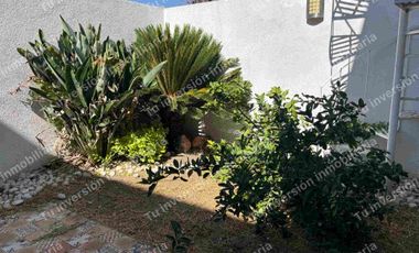 renta casa en lomas 888