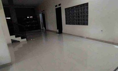 DIJUAL CEPAT RUMAH 2.5 LANTAI DICIBEUREM CIMAHI SELATAN