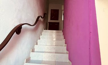 VENTA DE CASA SOLA DE DOS NIVELES EN CUAUTLA, MORELOS.