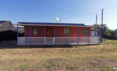 Se arrienda amplia y acogedora casa en La Peña, Nogales