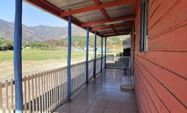 Se arrienda amplia y acogedora casa en La Peña, Nogales