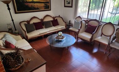 Casa en Fraccionamiento con Vigilancia