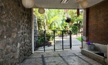 Casa en Fraccionamiento con Vigilancia