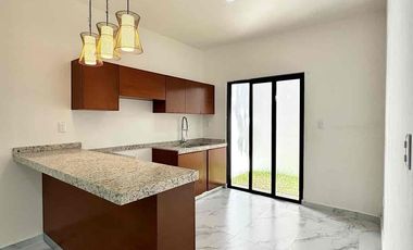 Excelente oportuindad para invertir en Boca del Rio en esta gran casa en PREVENTA