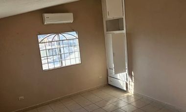 Casa en jardines del lago