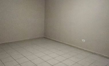 Casa en jardines del lago