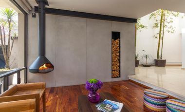 Descubre Esta Impresionante Casa De Lujo, Bien Iluminada Y Con Espacios De Diseño Únicos , Diseñada Para Ofrecer Un Estilo De Vida Excepcional.