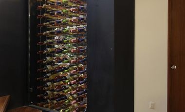 Descubre Esta Impresionante Casa De Lujo, Bien Iluminada Y Con Espacios De Diseño Únicos , Diseñada Para Ofrecer Un Estilo De Vida Excepcional.