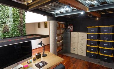 Descubre Esta Impresionante Casa De Lujo, Bien Iluminada Y Con Espacios De Diseño Únicos , Diseñada Para Ofrecer Un Estilo De Vida Excepcional.