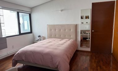 Descubre Esta Impresionante Casa De Lujo, Bien Iluminada Y Con Espacios De Diseño Únicos , Diseñada Para Ofrecer Un Estilo De Vida Excepcional.