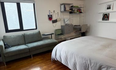 Descubre Esta Impresionante Casa De Lujo, Bien Iluminada Y Con Espacios De Diseño Únicos , Diseñada Para Ofrecer Un Estilo De Vida Excepcional.