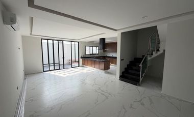 CASA NUEVA A ESTRENAR EN COTO ALTANZA SOLARES ZAPOPAN JALISCO