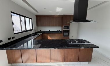 CASA NUEVA A ESTRENAR EN COTO ALTANZA SOLARES ZAPOPAN JALISCO