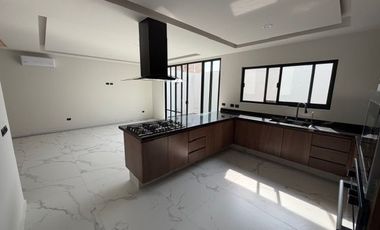 CASA NUEVA A ESTRENAR EN COTO ALTANZA SOLARES ZAPOPAN JALISCO