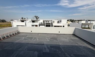 CASA NUEVA A ESTRENAR EN COTO ALTANZA SOLARES ZAPOPAN JALISCO