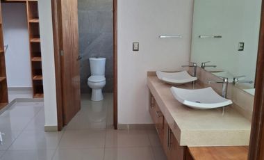 Hermosa CASA en CENTRO SUR