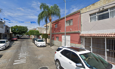 ¡OPORTUNIDAD ÚNICA! REMATO CASA EN MONTES HIMALAYAS, POSTES CUATES. GUADALAJARA