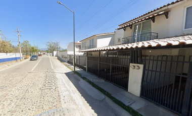 OPORTUNIDAD SE VENDE CASITA EN CONDOMINIO EN PROCESO DE RECUPERACIÓN CON SENTENCIA EN LA CALLE PRIVADA TRES 110 COL. LAS JUNTAS  PTO VALLARTA JALISCO