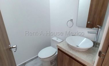 Casa amueblada de 3 recamaras en renta en Zante, Querétaro