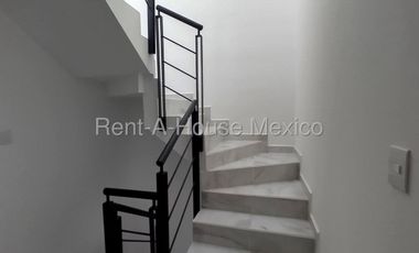Casa amueblada de 3 recamaras en renta en Zante, Querétaro