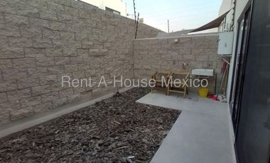 Casa amueblada de 3 recamaras en renta en Zante, Querétaro