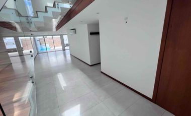 En Alquiler linda casa en Urb Portofino, km 11.5 vía a la Costa