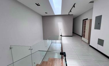 En Alquiler linda casa en Urb Portofino, km 11.5 vía a la Costa