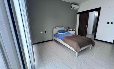 En Alquiler linda casa en Urb Portofino, km 11.5 vía a la Costa