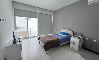 En Alquiler linda casa en Urb Portofino, km 11.5 vía a la Costa