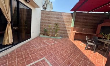 URBANIZACION MATICES ETAPA AZUL TOPACIO ALQUILO PRECIOSA, AMPLIA Y MODERNA VILLA FULL AMOBLADA, DOS PLANTAS, TRES DORMITORIOS