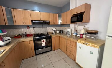 URBANIZACION MATICES ETAPA AZUL TOPACIO ALQUILO PRECIOSA, AMPLIA Y MODERNA VILLA FULL AMOBLADA, DOS PLANTAS, TRES DORMITORIOS