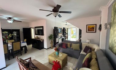 URBANIZACION MATICES ETAPA AZUL TOPACIO ALQUILO PRECIOSA, AMPLIA Y MODERNA VILLA FULL AMOBLADA, DOS PLANTAS, TRES DORMITORIOS