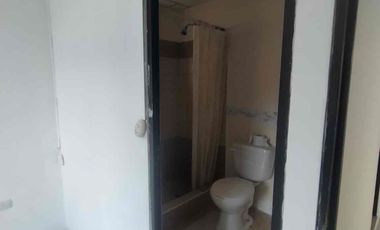 Alquilo casa de dos plantas, 3 habitaciones en villas del Rey, Etapa Arturo