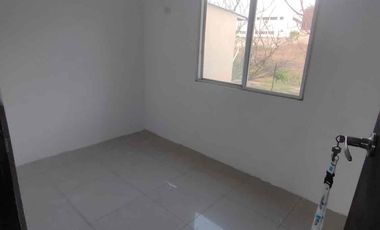 Alquilo casa de dos plantas, 3 habitaciones en villas del Rey, Etapa Arturo