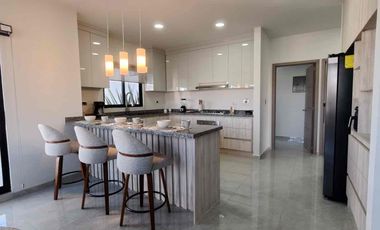 Excelente casa de 4 habitaciones con cisterna en Pachuca