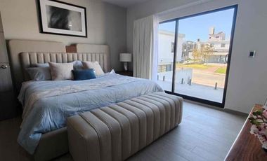 Bonita casa amplia de 4 habitaciones y cisterna en Pachuca