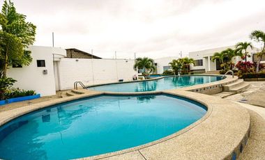 LA MILINA:  VENDO CASA EN CONJUNTO PRIVADO CON PISCINA CERCA DEL MAR