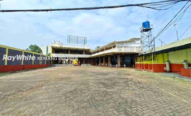 Bangungan Lokasi Strategis di Depok