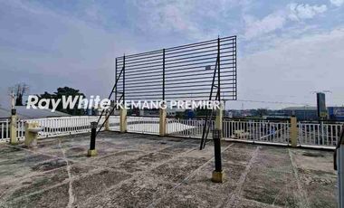 Bangungan Lokasi Strategis di Depok