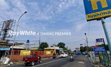 Bangungan Lokasi Strategis di Depok